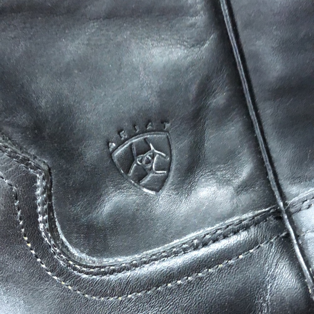 Men’s Ariat Boots - Picture 2 of 9